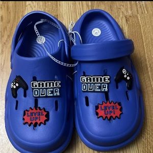 Crocs Kids Classic Size 2 Brand New!!! without tags